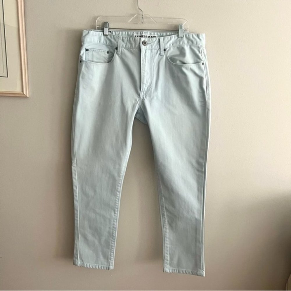 men’s size 36 jeans pale blue skinny Rocco fit in good condition